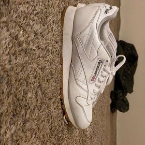 White reebook sneakers